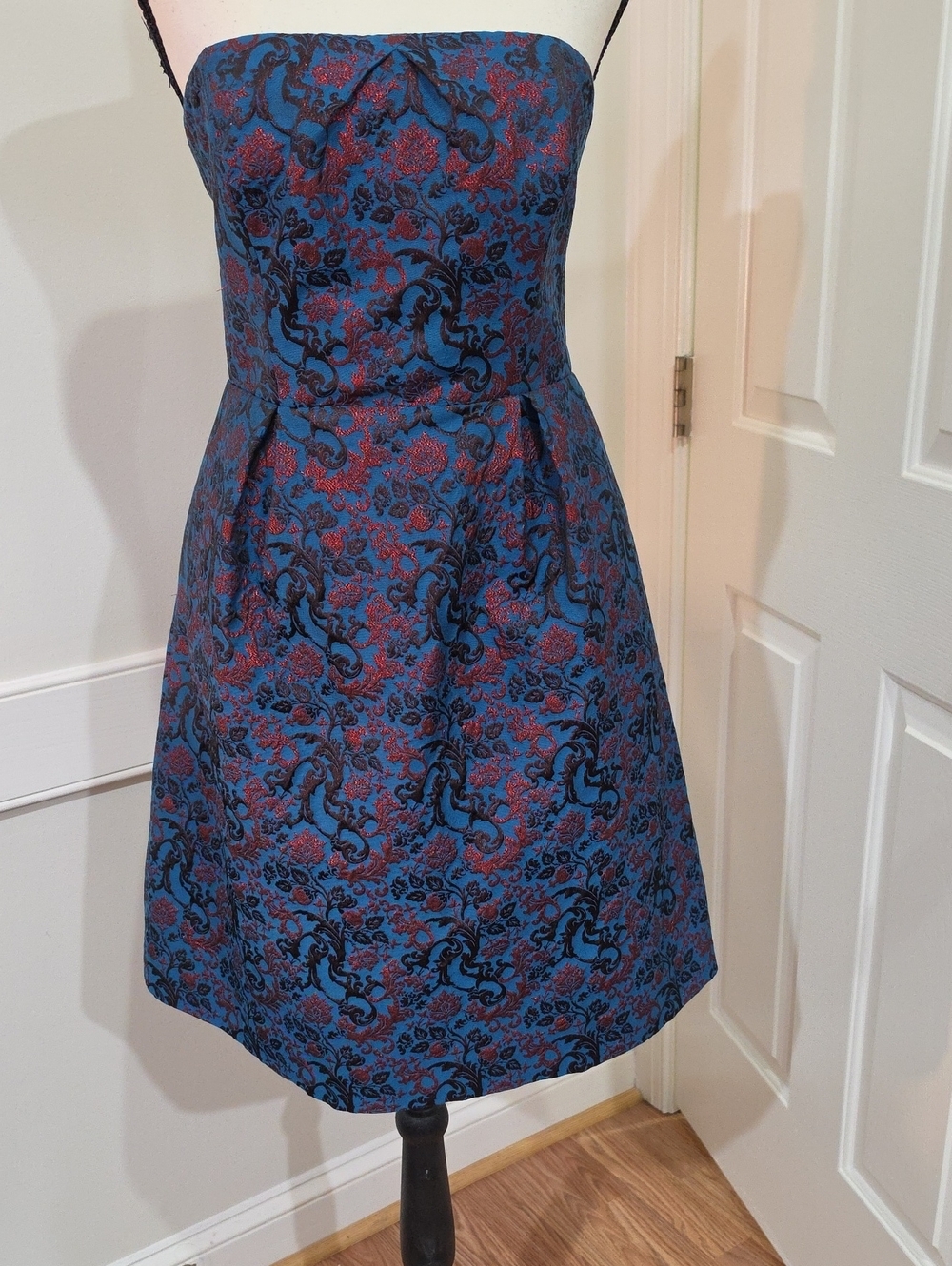 Leifnotes Anthropologie "Paprika" Strapless Blue Floral  Brocade Dress - Size 8